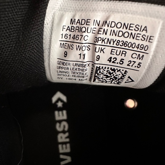 Converse men’s burgundy suede boots.  Men’s size 9 - Picture 7 of 8